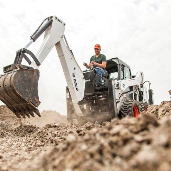 BOBCAT BRAZO RETROEXCAVADOR