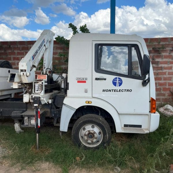 CAMION AGRALE 9200 CAJA CON HIDRO GRUBERT 7000