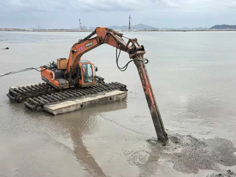 Mezclador MOTEK trabajando en suelos blandos